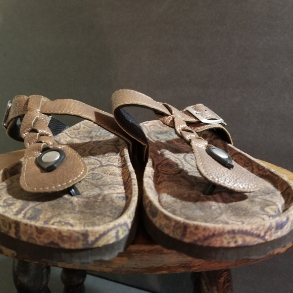 Mukluks Braided Leather Toe Thong Marsha Flip Flop Sandals Sz 8 - Picture 2 of 9